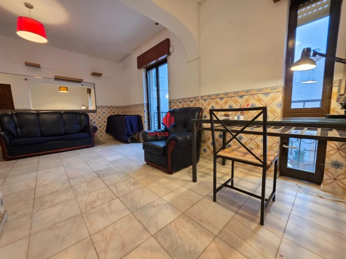 Prédio para Venda em Lagos (São Sebastião e Santa Maria) Foto 23