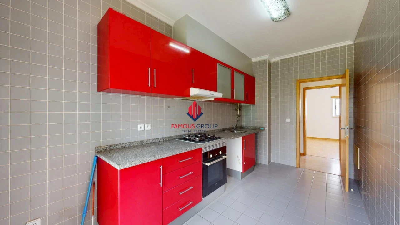 Apartamento T2 para Venda em Portimão Foto 1