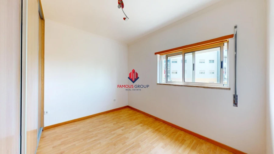 Apartamento T2 para Venda em Portimão Foto 18