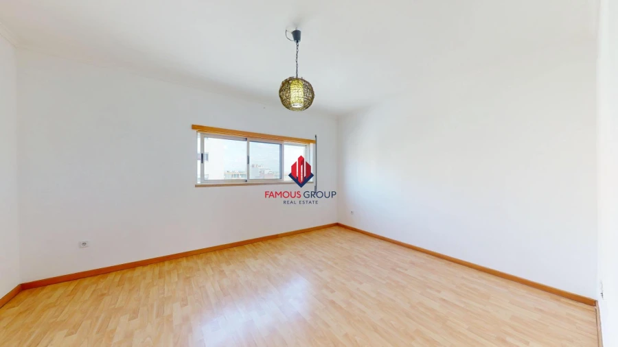 Apartamento T2 para Venda em Portimão Foto 6