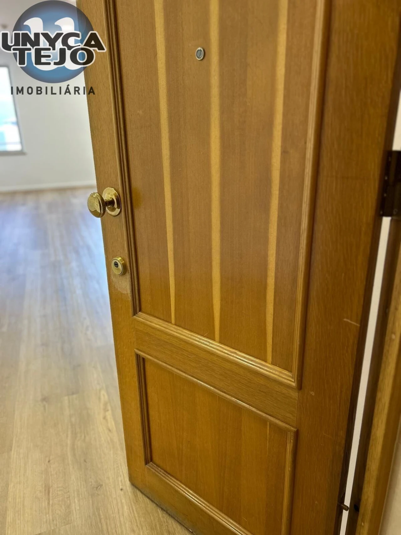 Escritório para Arrendamento em Santo António Foto 14