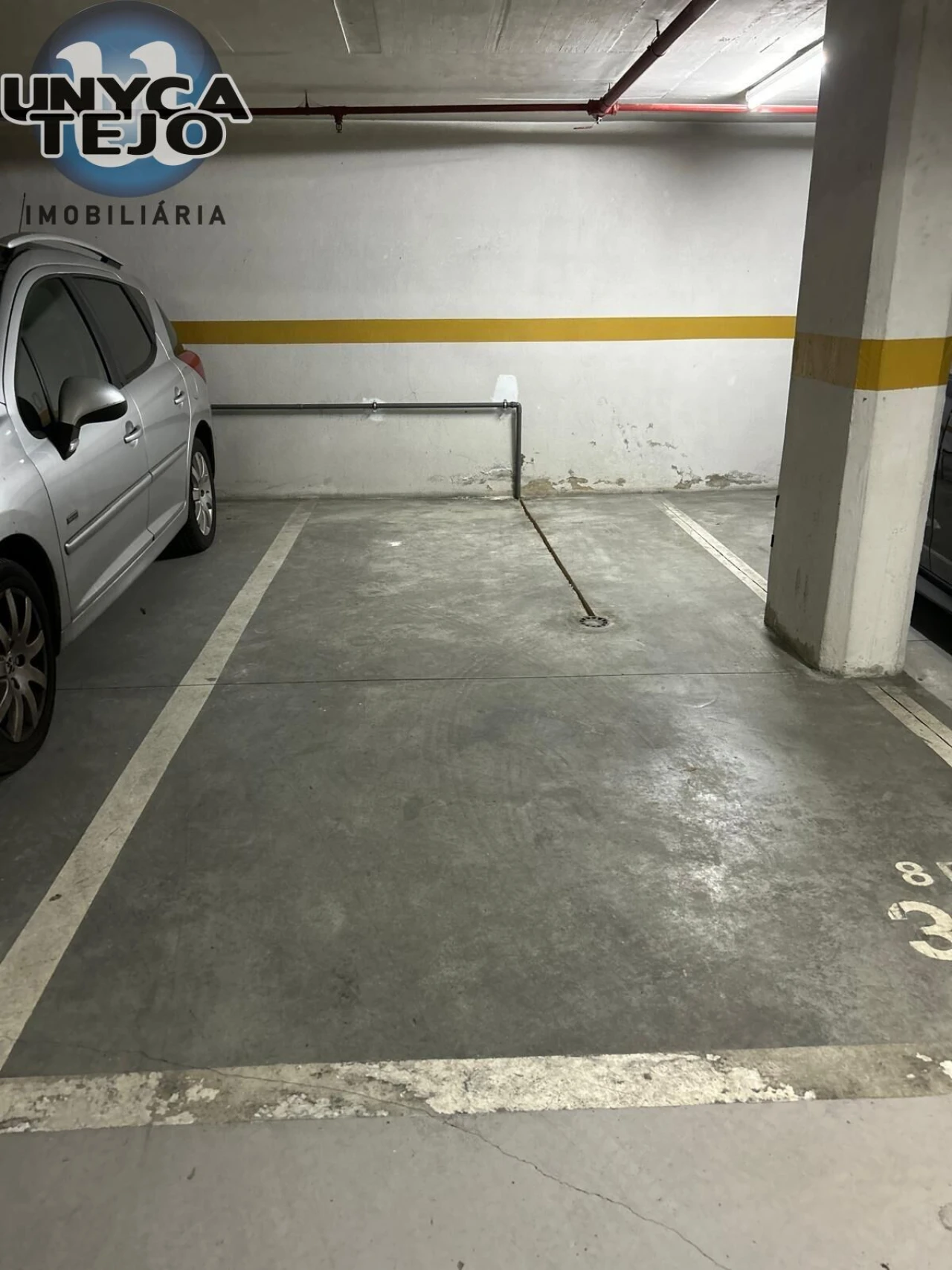 Escritório para Arrendamento em Santo António Foto 18