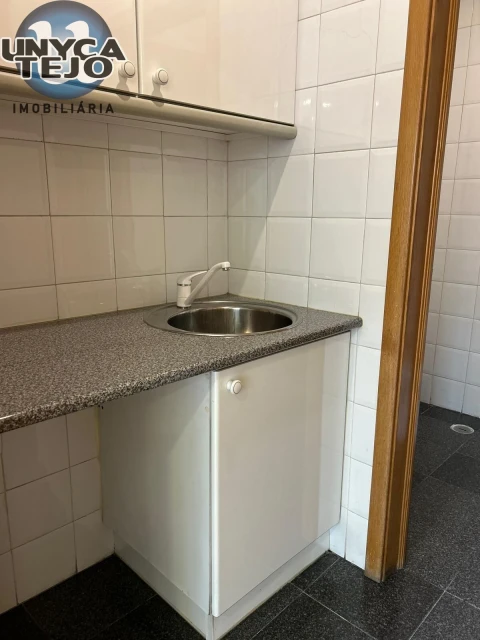 Escritório para Arrendamento em Santo António