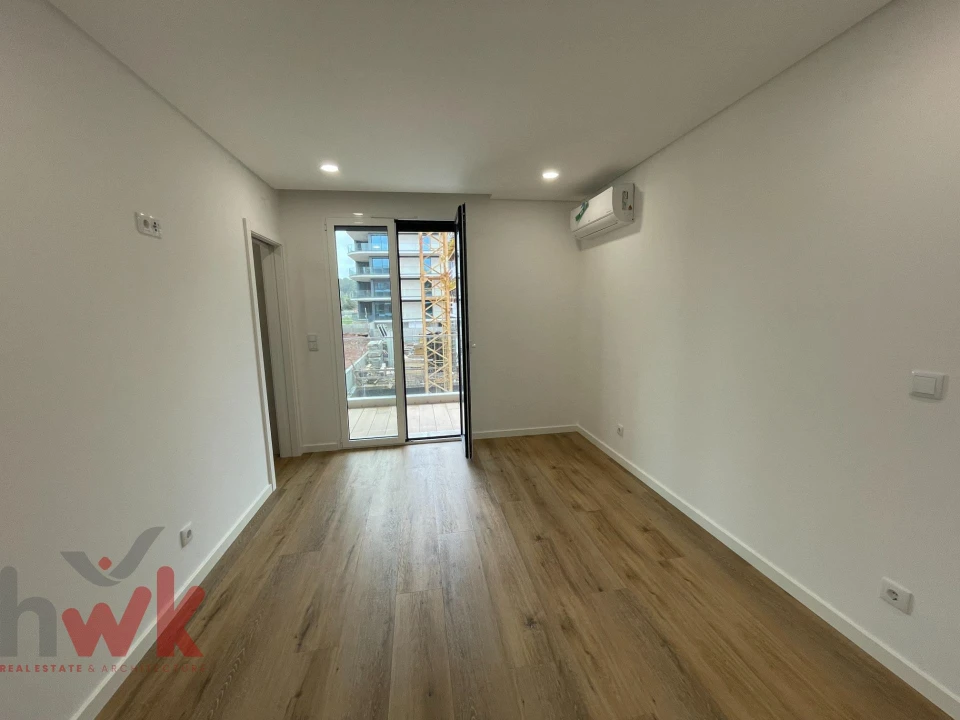 Apartamento T2 para Venda em Santo Antonio dos Olivais Foto 25