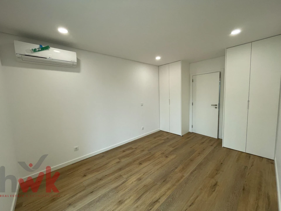 Apartamento T2 para Venda em Santo Antonio dos Olivais Foto 13