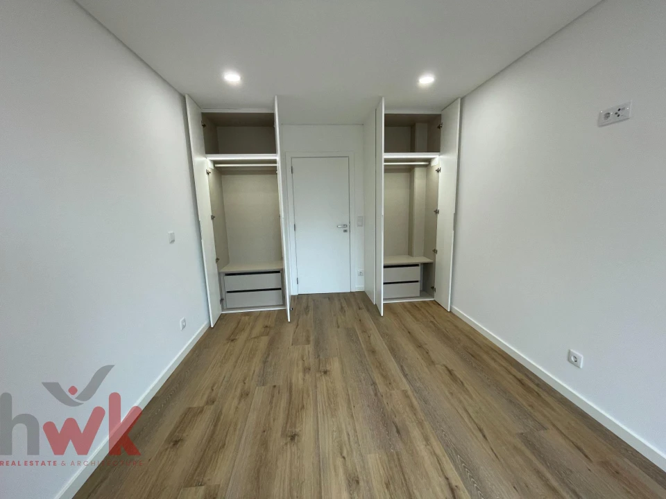 Apartamento T2 para Venda em Santo Antonio dos Olivais Foto 14