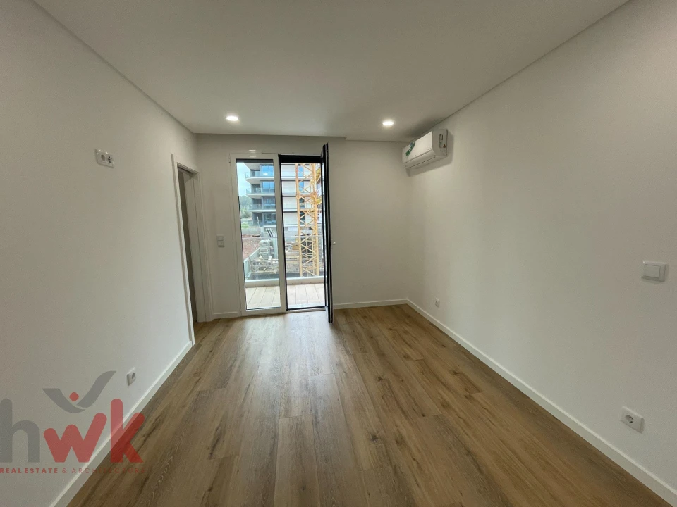 Apartamento T2 para Venda em Santo Antonio dos Olivais Foto 15