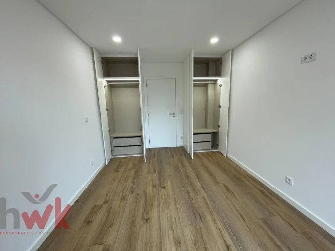 Apartamento T2 para Venda em Santo Antonio dos Olivais Foto 24