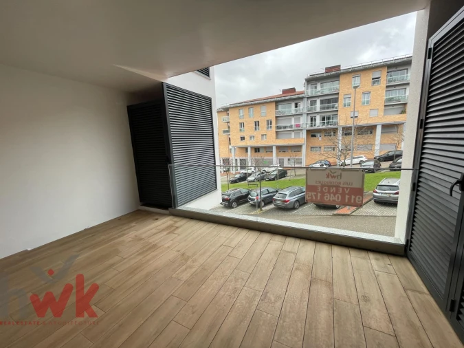 Apartamento T2 para Venda em Santo Antonio dos Olivais Foto 2