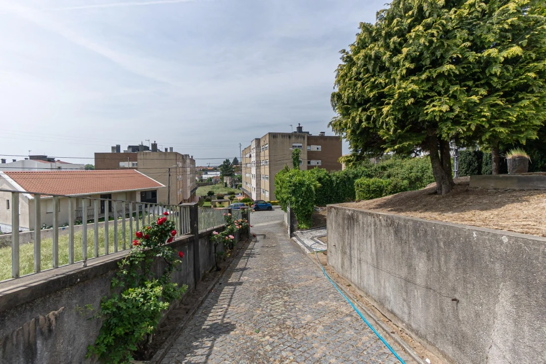 Moradia T5 para Venda em Freamunde Foto 4