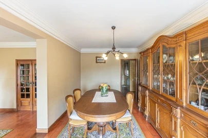 Moradia T5 para Venda em Freamunde