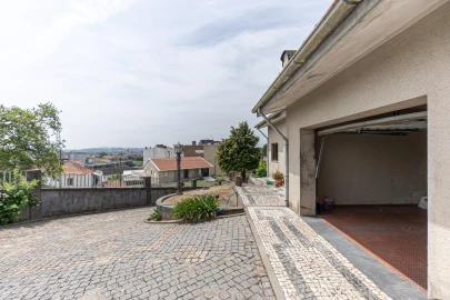 Moradia T5 para Venda em Freamunde