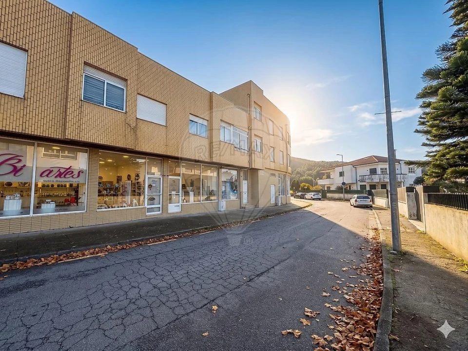 Apartamento T2 para Venda em Braga (Maximinos, Sé e Cividade) Foto 25