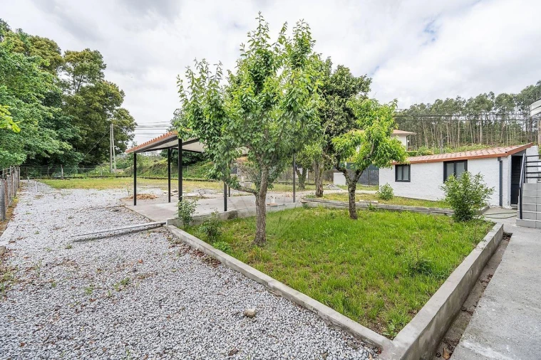 Moradia T3 para Venda em Vilela Foto 11