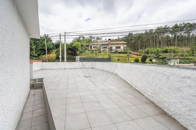 Moradia T3 para Venda em Vilela Foto 3