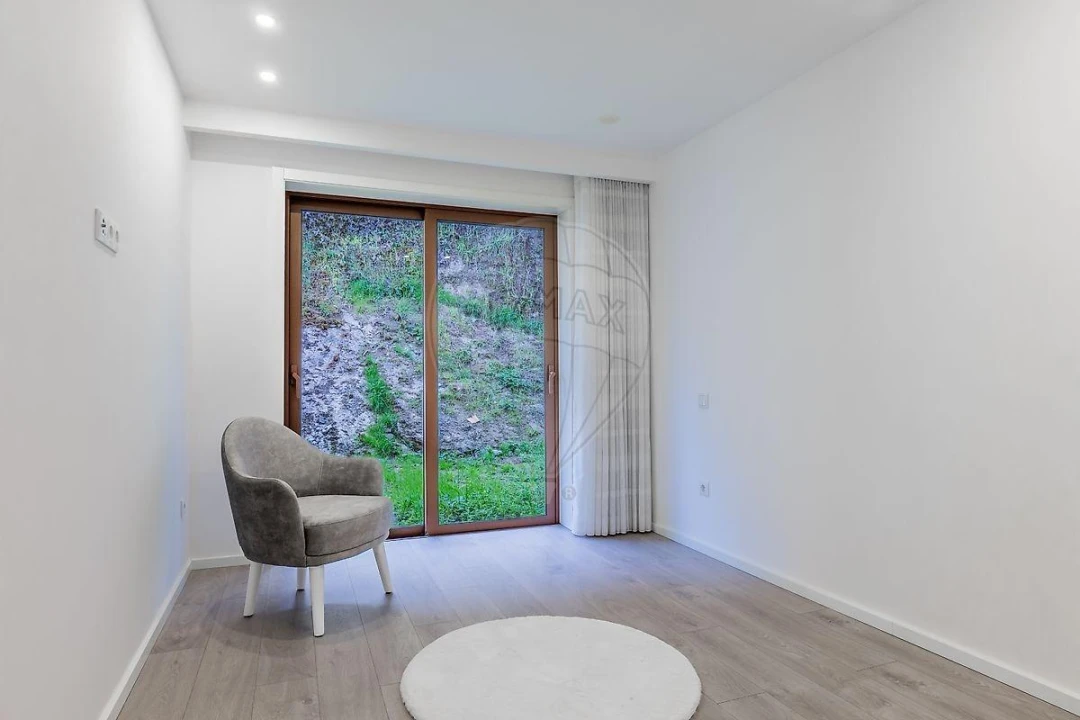 Apartamento T3 para Venda em Povoa de Lanhoso (N. Senhora do Amparo) Foto 21