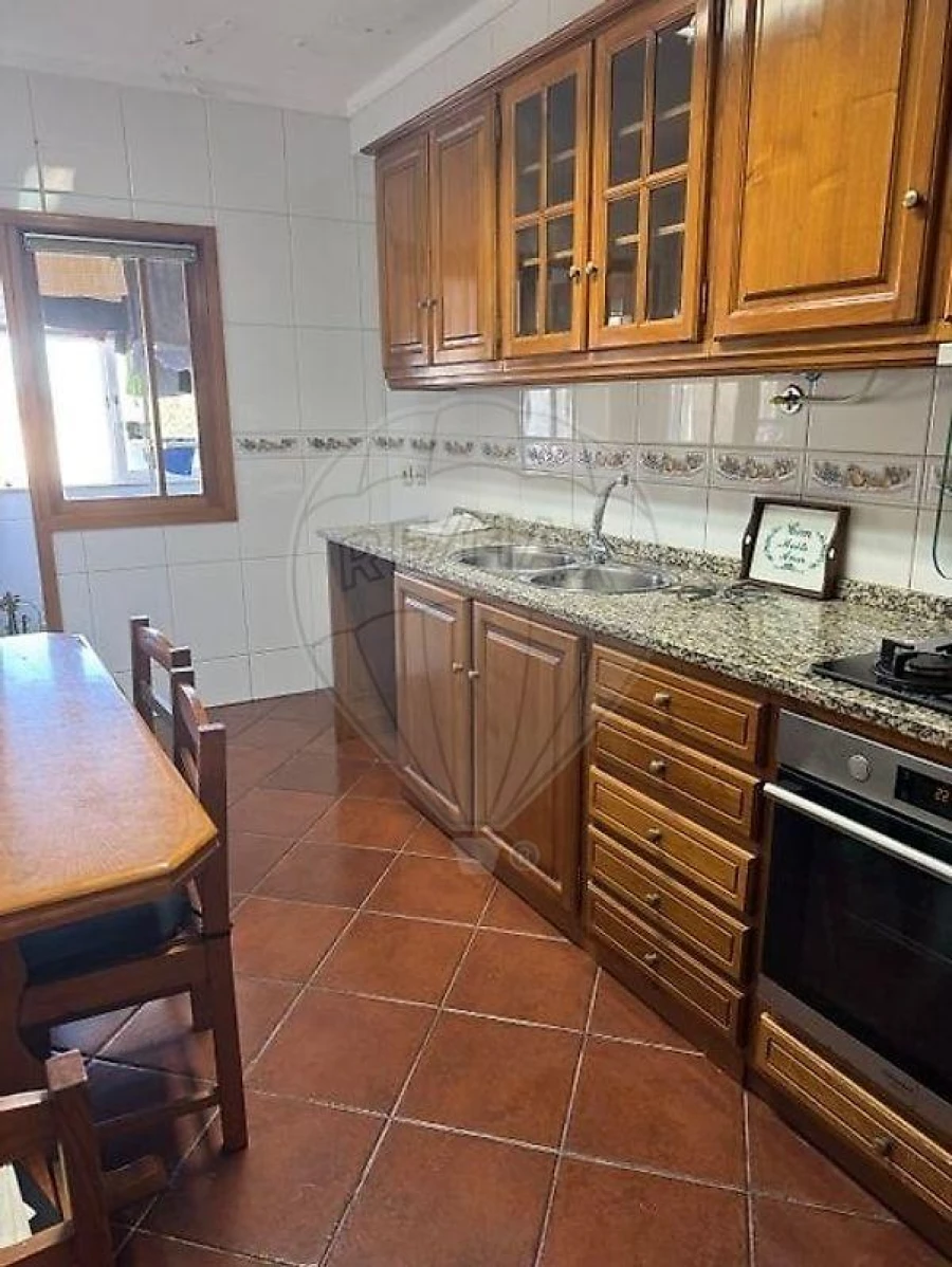 Apartamento T2 para Venda em Braga (Maximinos, Sé e Cividade) Foto 8