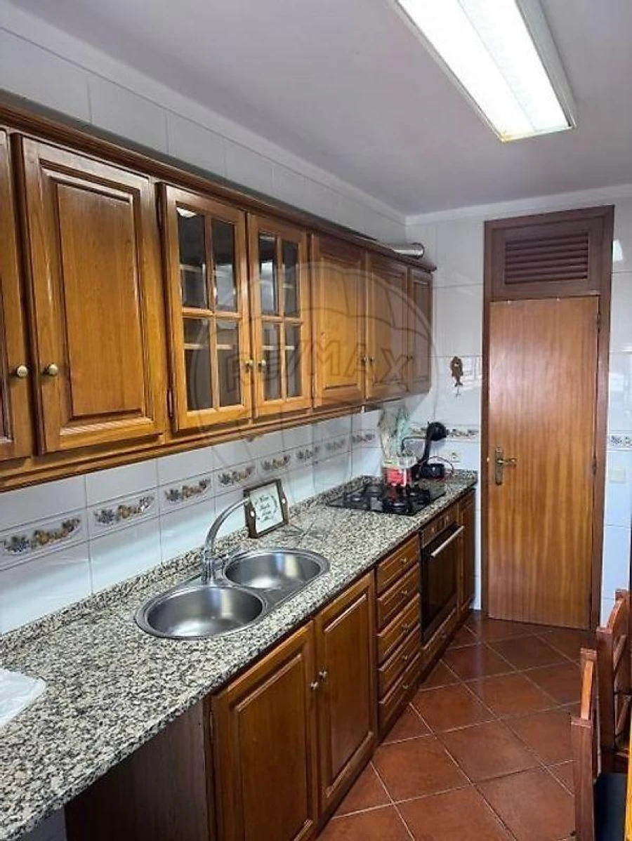 Apartamento T2 para Venda em Braga (Maximinos, Sé e Cividade) Foto 9