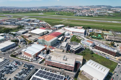 Armazém para Arrendamento em Sacavém e Prior Velho