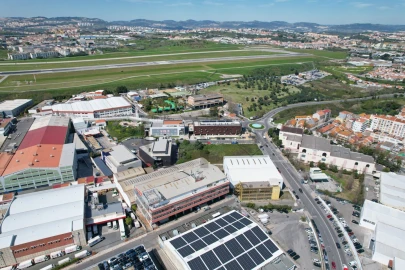 Armazém para Arrendamento em Sacavém e Prior Velho