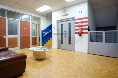 Armazém para Arrendamento em Sacavém e Prior Velho