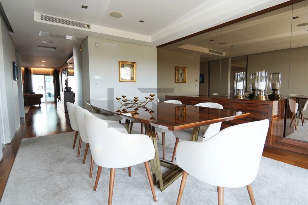 Apartamento T5 para Venda em Avenidas Novas Foto 22