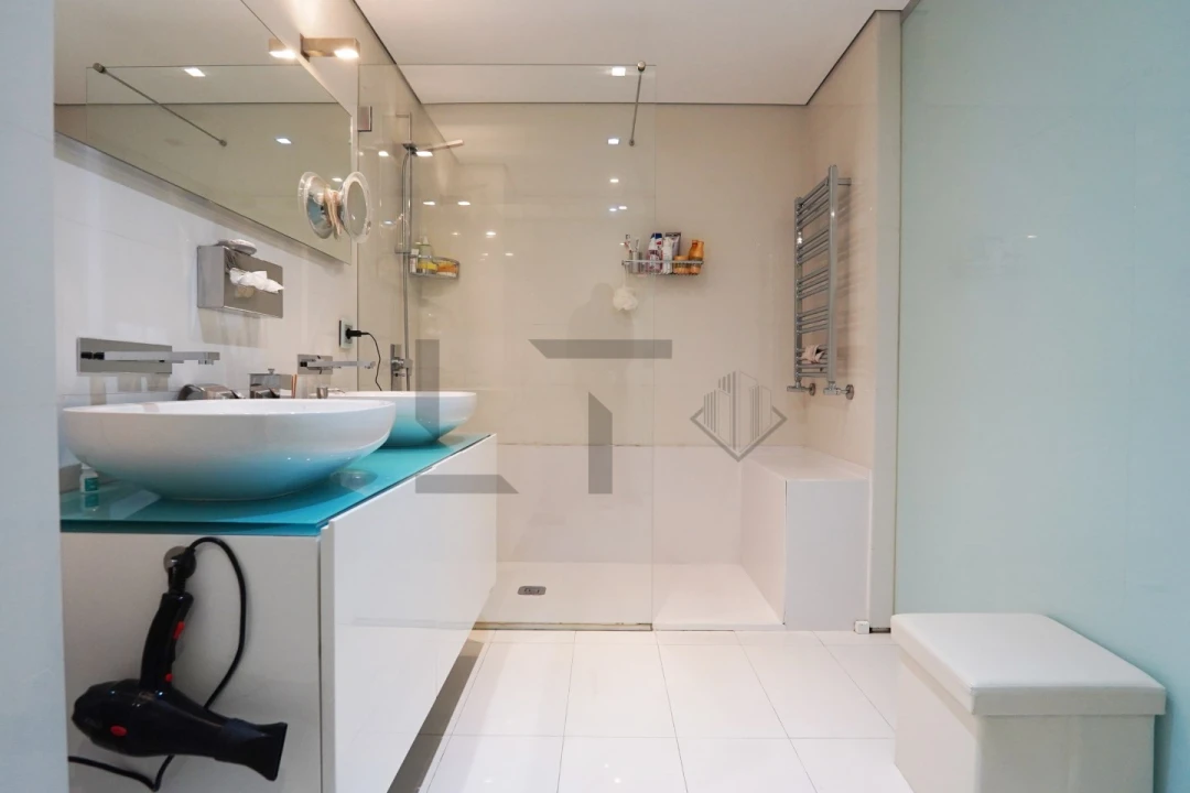 Apartamento T5 para Venda em Avenidas Novas Foto 37