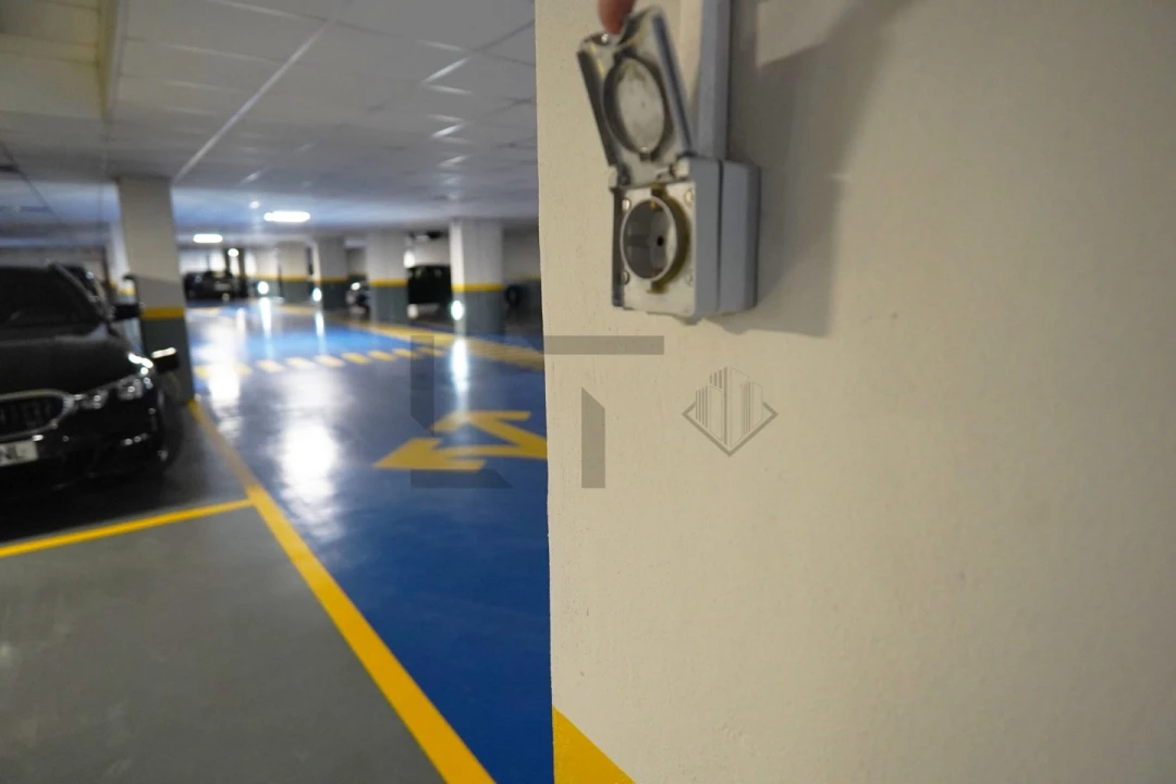 Apartamento T5 para Venda em Avenidas Novas Foto 62