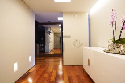 Apartamento T5 para Venda em Avenidas Novas