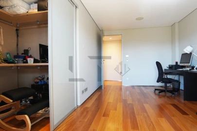 Apartamento T5 para Venda em Avenidas Novas
