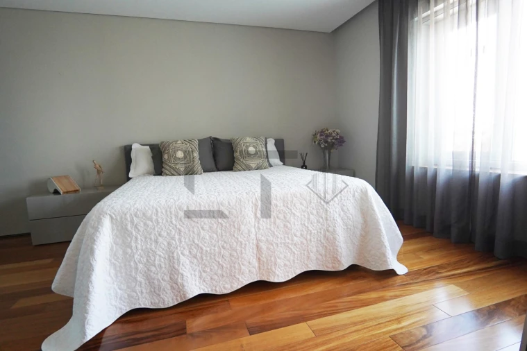 Apartamento T5 para Venda em Avenidas Novas Foto 56