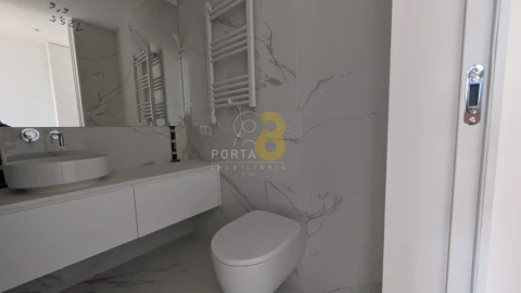 Apartamento T4 para Venda em Matosinhos e Leça da Palmeira