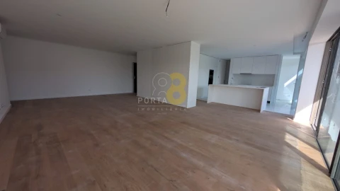 Apartamento T4 para Venda em Matosinhos e Leça da Palmeira