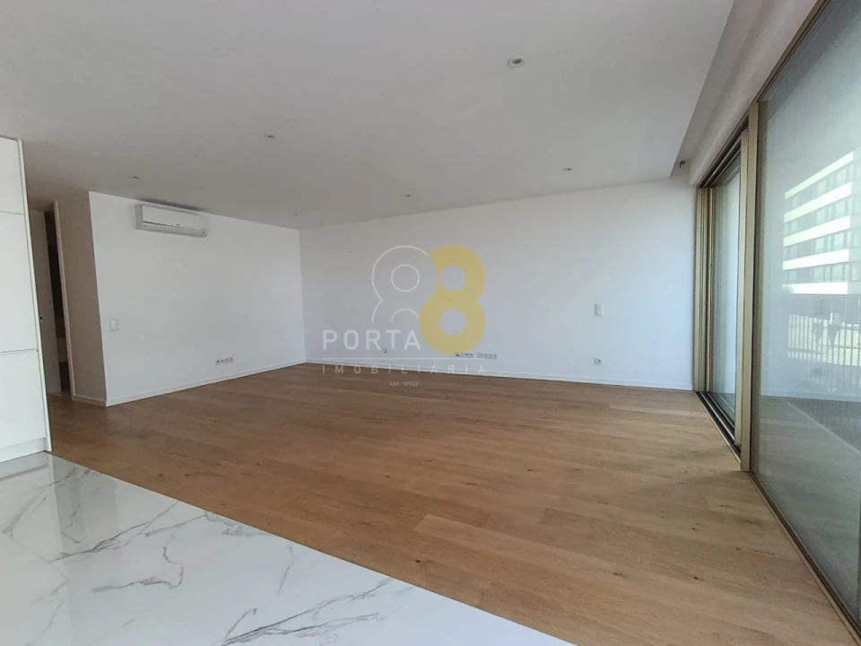 Apartamento T2 para Venda em Canidelo Foto 17