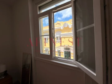 Moradia T4 para Venda em Areeiro