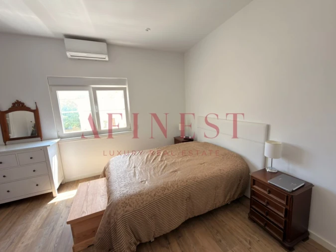 Moradia T4 para Venda em Areeiro Foto 6