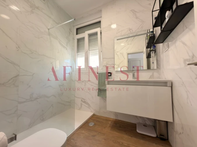 Moradia T4 para Venda em Areeiro Foto 11