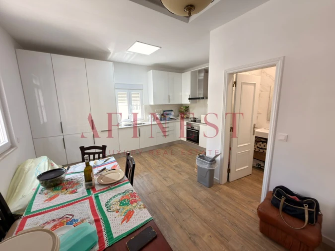 Moradia T4 para Venda em Areeiro Foto 2