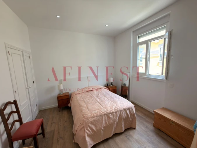 Moradia T4 para Venda em Areeiro Foto 9