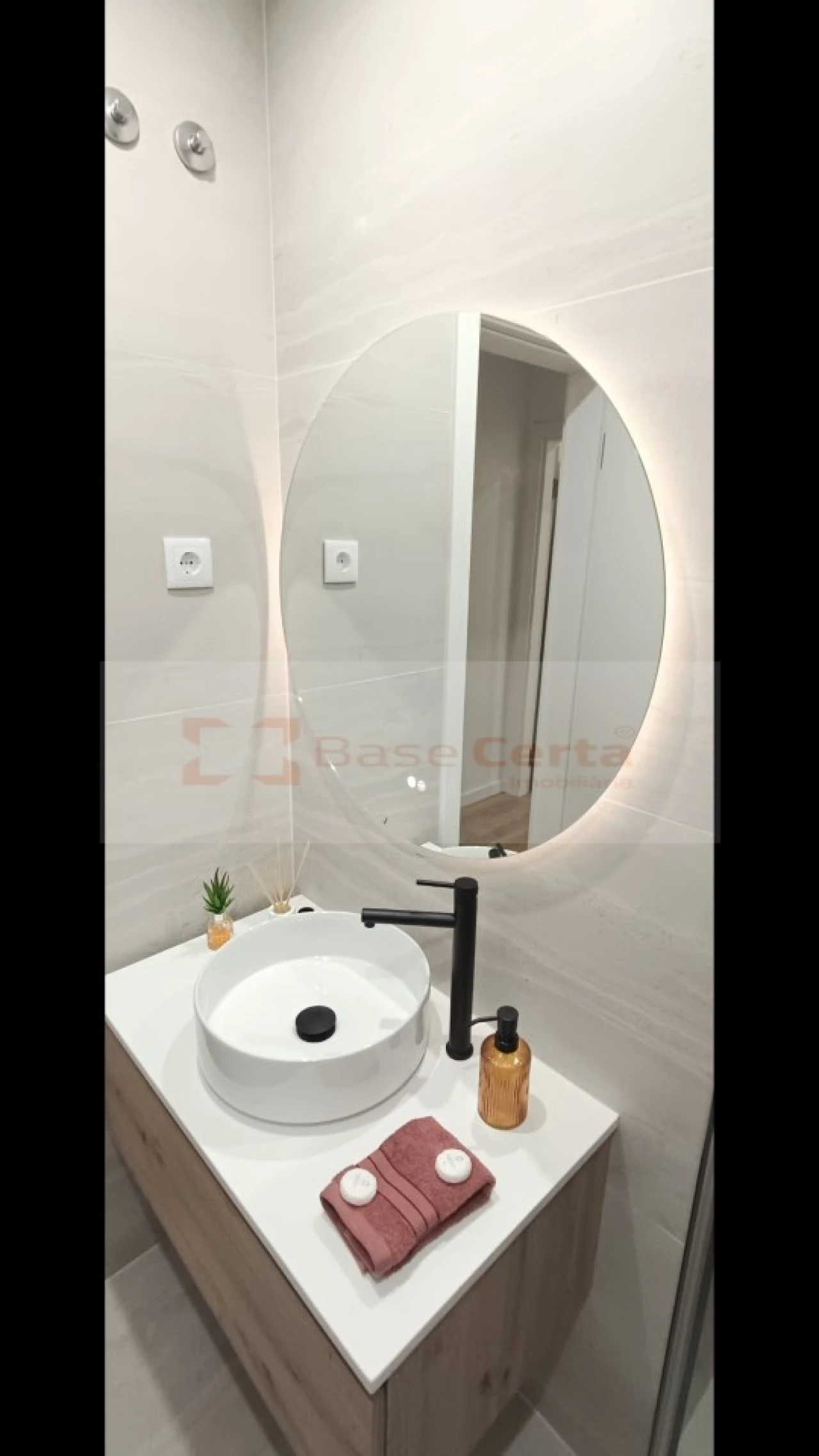 Apartamento T2 para Venda em Benfica Foto 32