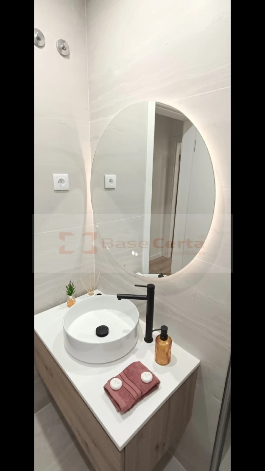 Apartamento T2 para Venda em Benfica Foto 32