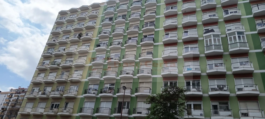 Apartamento T2 para Venda em Benfica Foto 33