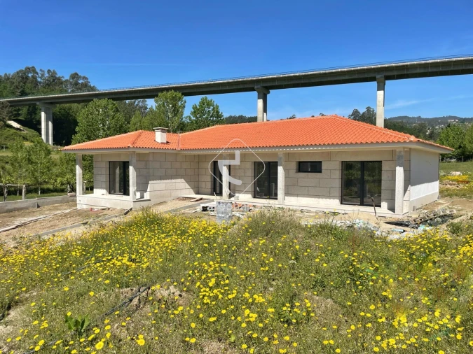 Moradia T3 para Venda em Arcos de Valdevez (São Paio) e Giela Foto 29