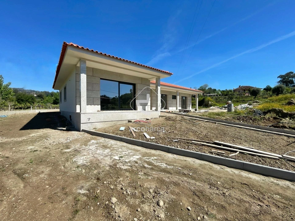 Moradia T3 para Venda em Arcos de Valdevez (São Paio) e Giela Foto 26