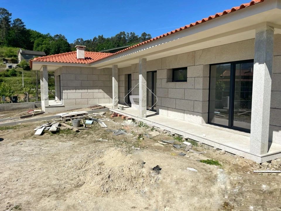 Moradia T3 para Venda em Arcos de Valdevez (São Paio) e Giela Foto 28