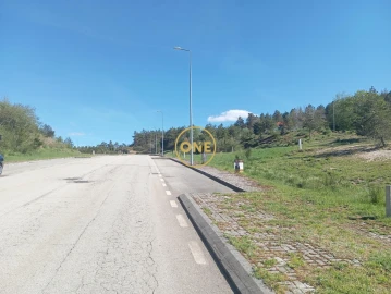 Terreno para Venda em Montalegre e Padroso