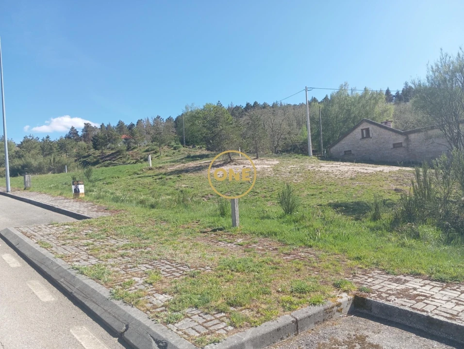 Terreno para Venda em Montalegre e Padroso Foto 2