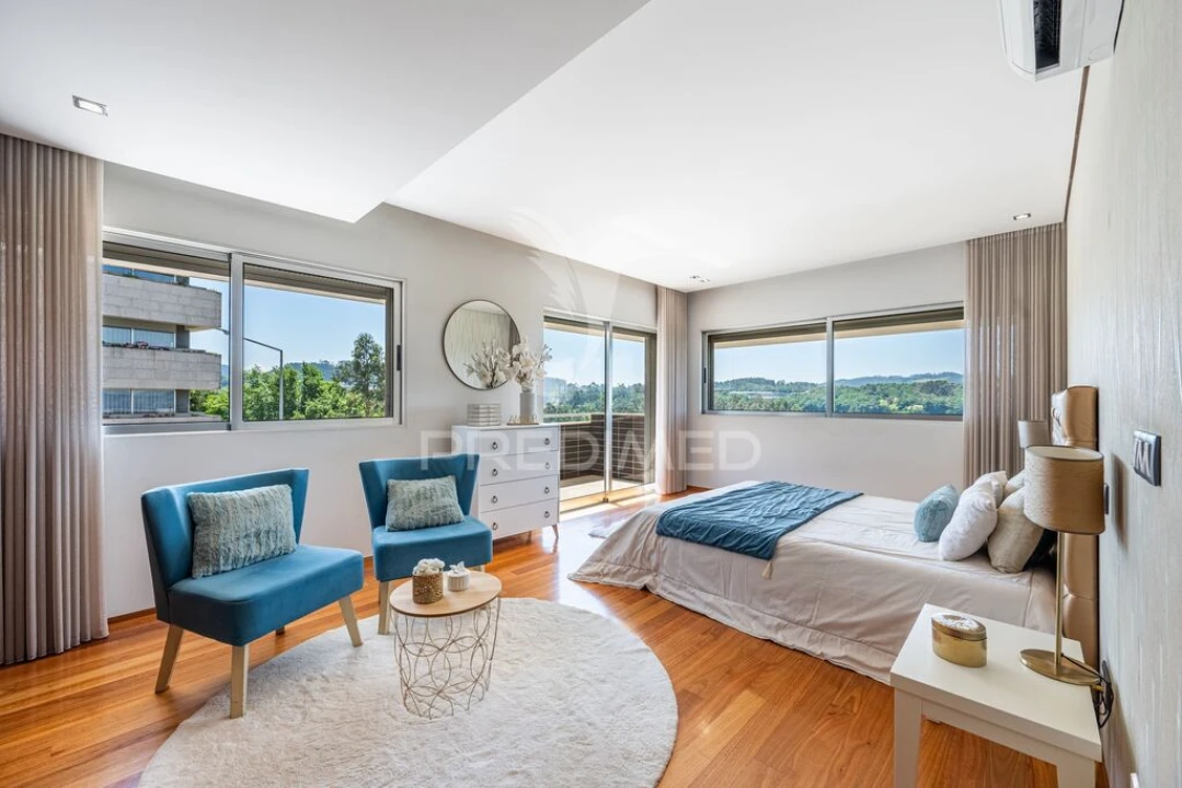 Apartamento T3 para Venda em Urgezes Foto 15