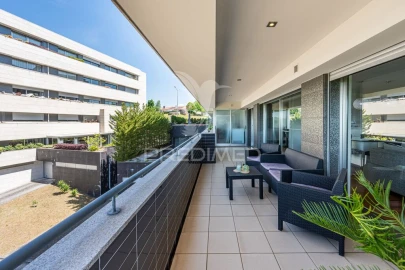 Apartamento T3 para Venda em Urgezes