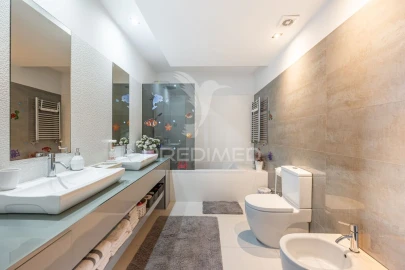 Apartamento T3 para Venda em Urgezes